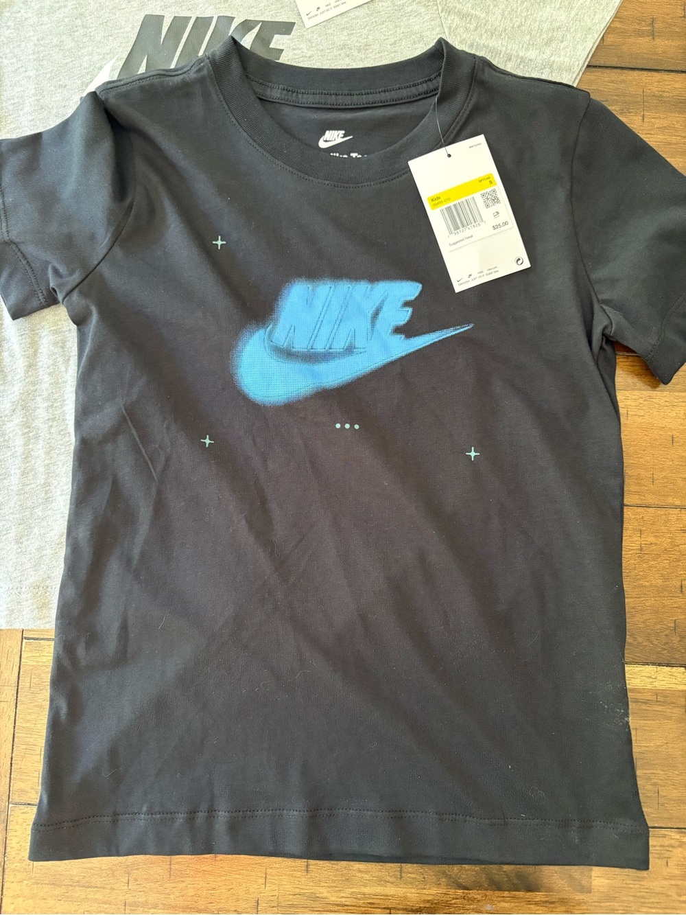 Nike Boys Kids Lot Bundle Set of 3 short sleeve tshirts athletic size small NWt - Picture 3 of 4